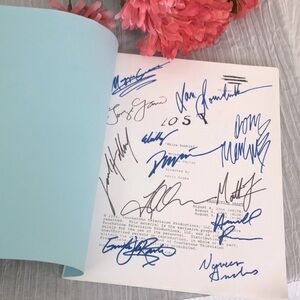 LOST Season 1 Episode 5 White Rabbit SCRIPT date 10/20/04 reproduced signed copy